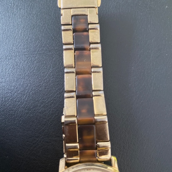 Michael Kors Watch - Picture 2 of 4